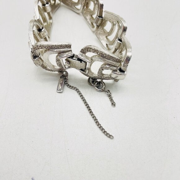 Vintage MONET Bracelet Silver Tone Link Signed Collectible READ - Picture 4 of 9
